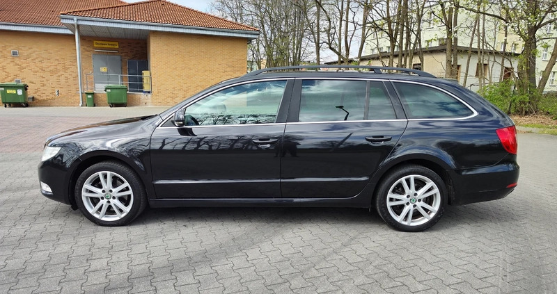 Skoda Superb cena 35900 przebieg: 277000, rok produkcji 2013 z Praszka małe 497